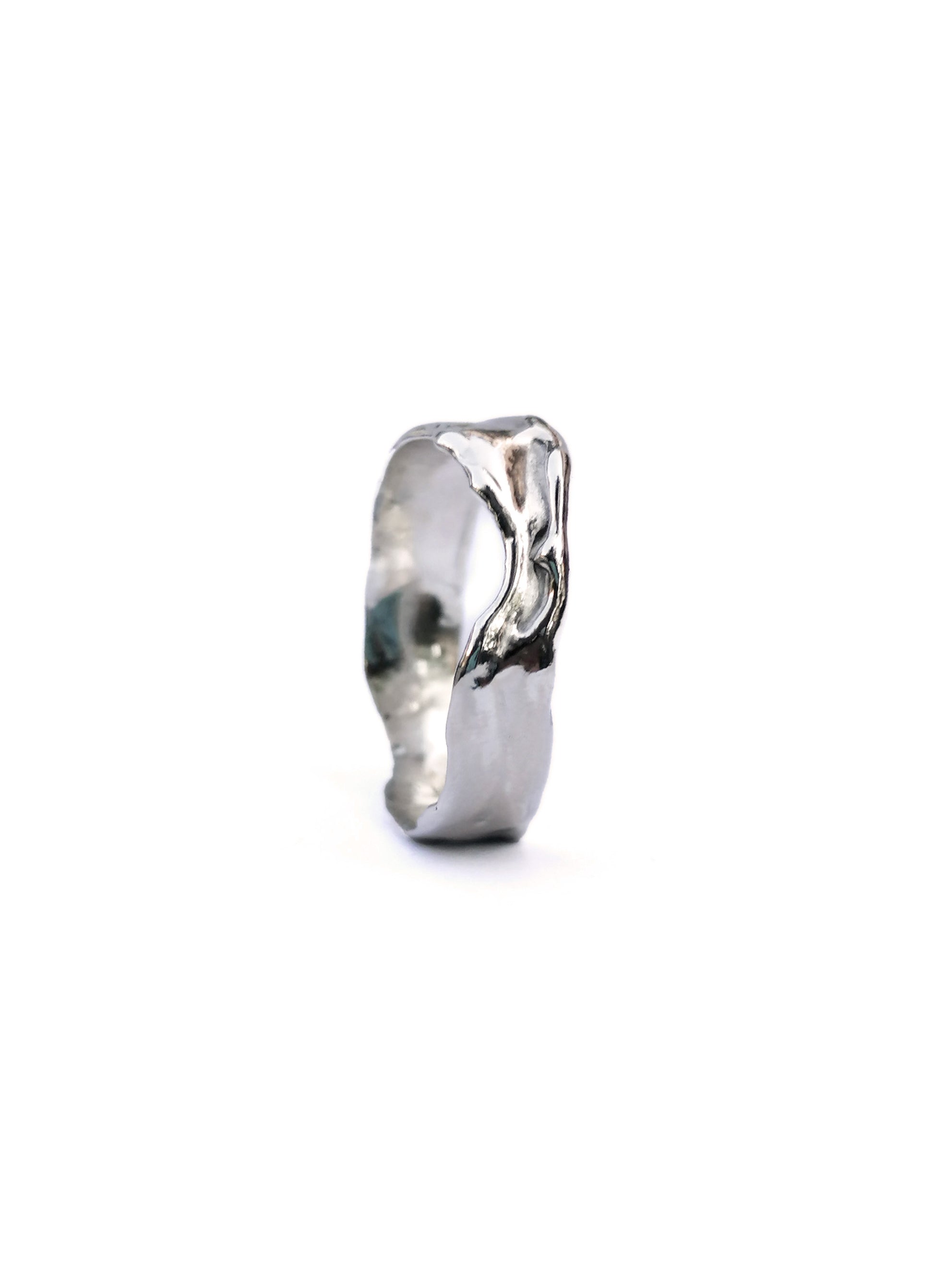 925 Sterling Silver Wavy Band Ring in an Irregular Shape - SosyGallery