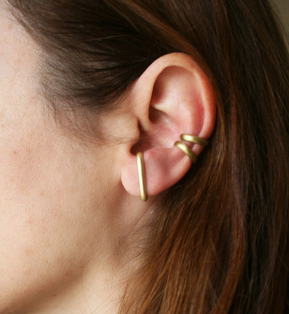 Gold Brass Ear Cuff Set, No Piercing Huggie Earring, Ear Wrap, Conch Cuff, Cartilage Cuff - SosyGallery