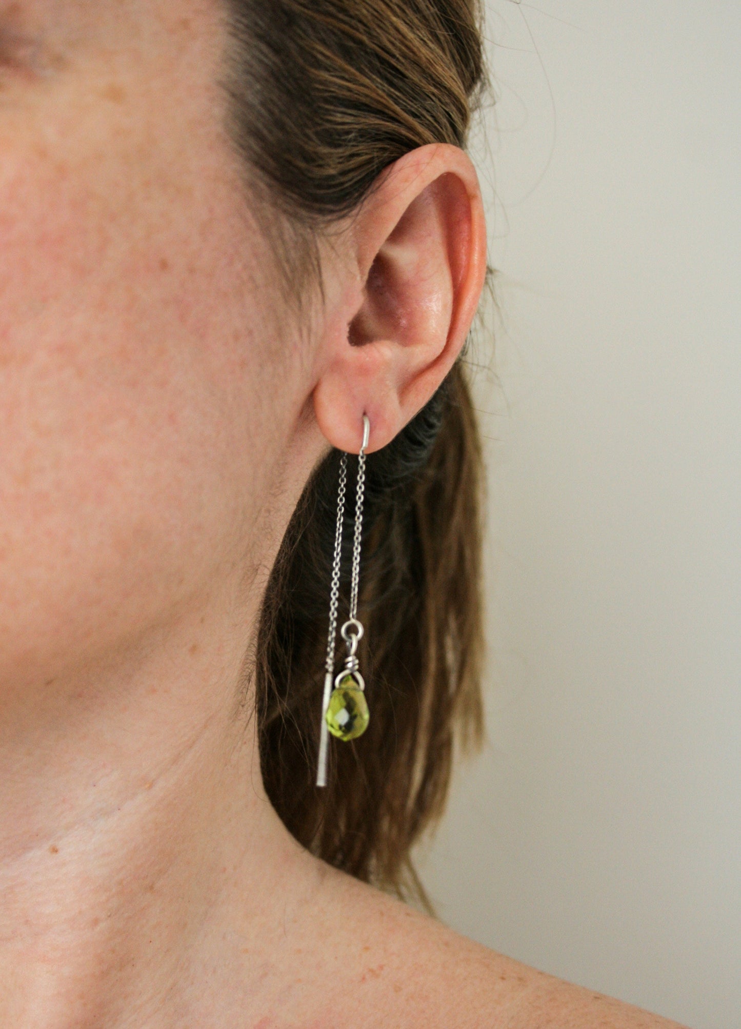 Delicate Green Quartz Crystal Teardrop Threader Earrings in Sterling Silver 925 - SosyGallery