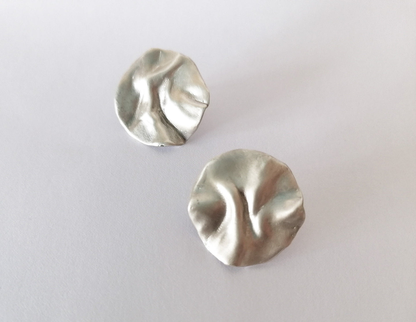 Silver 925 Large Irregular Melted Disc Stud Earrings - SosyGallery