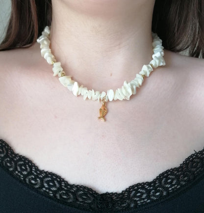 Natural Freshwater Shell Chip Necklace - Modern Summer Choker - SosyGallery