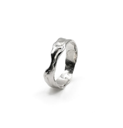 925 Sterling Silver Wavy Band Ring in an Irregular Shape - SosyGallery