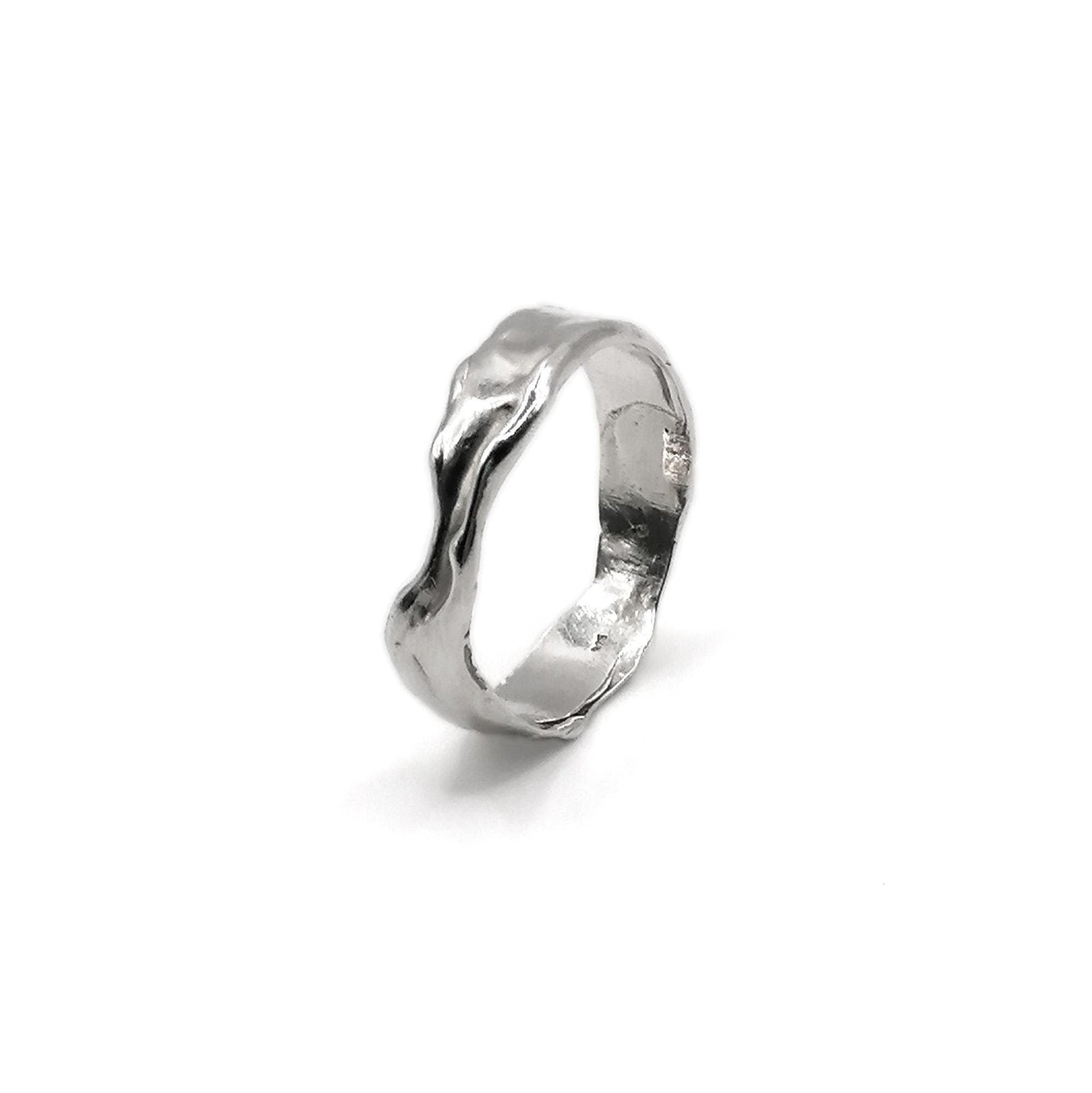 925 Sterling Silver Wavy Band Ring in an Irregular Shape - SosyGallery